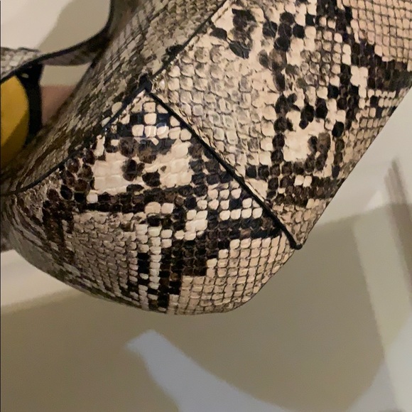 2 For $70 ｜bag - Picture 4 of 4